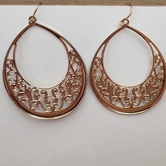Vintage Dangle Earrings - Picture 2 of 2